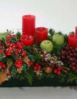 CHRISTMAS CENTREPIECE ARRANGEMENT